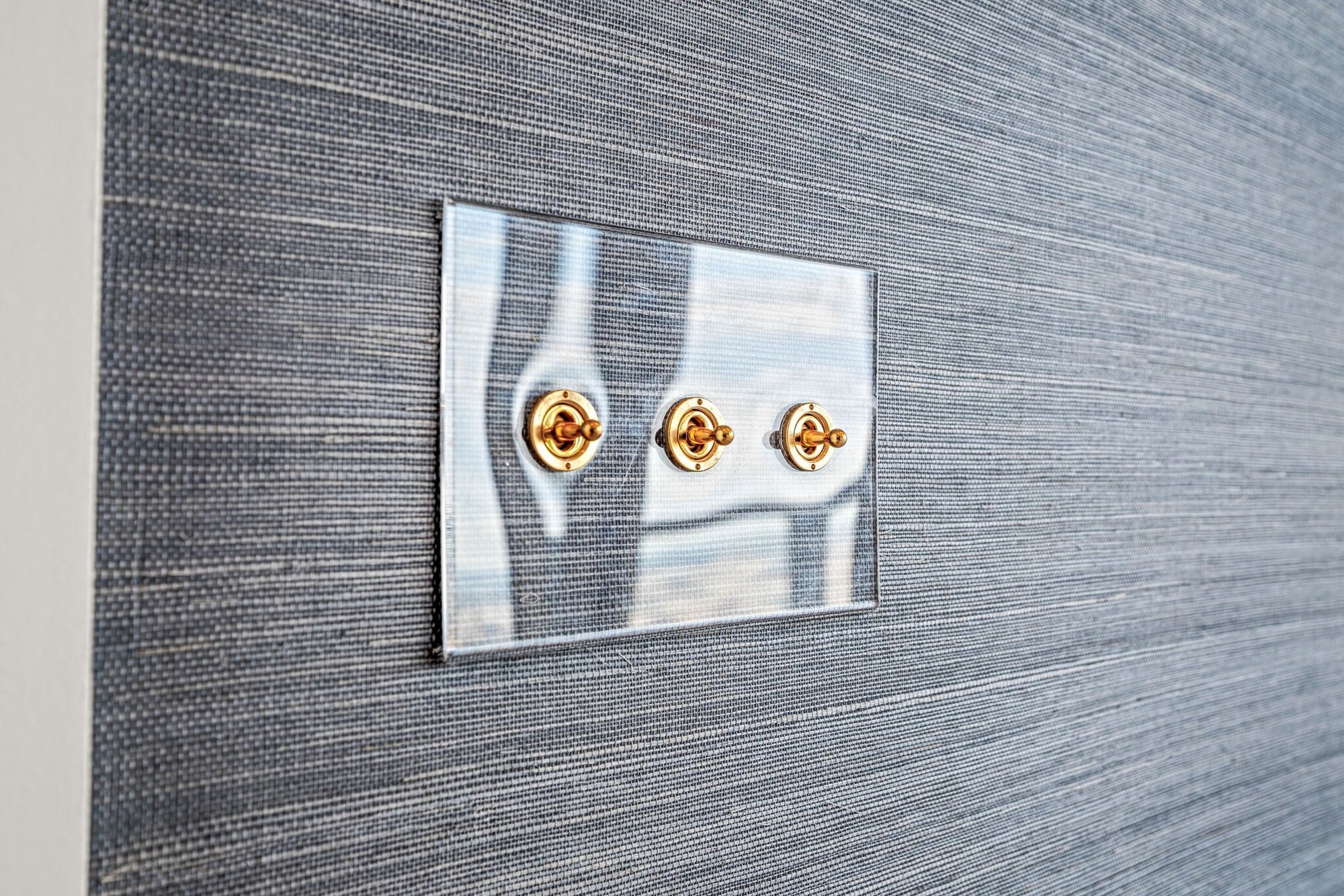 Laurel 2 Forbes & Lomax Laurel 2 Forbes & Lomax